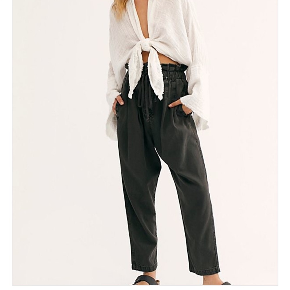 Excellent condition Free People Margate Pleated Trousers in washed black size S